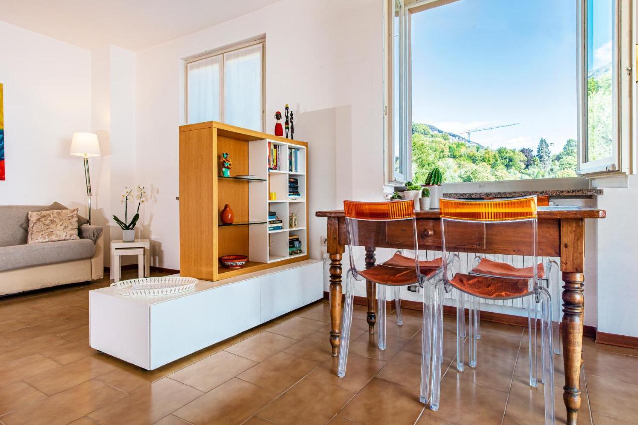 Iseolakerental - Vacanza Romantica Riva di Solto Buitenkant foto